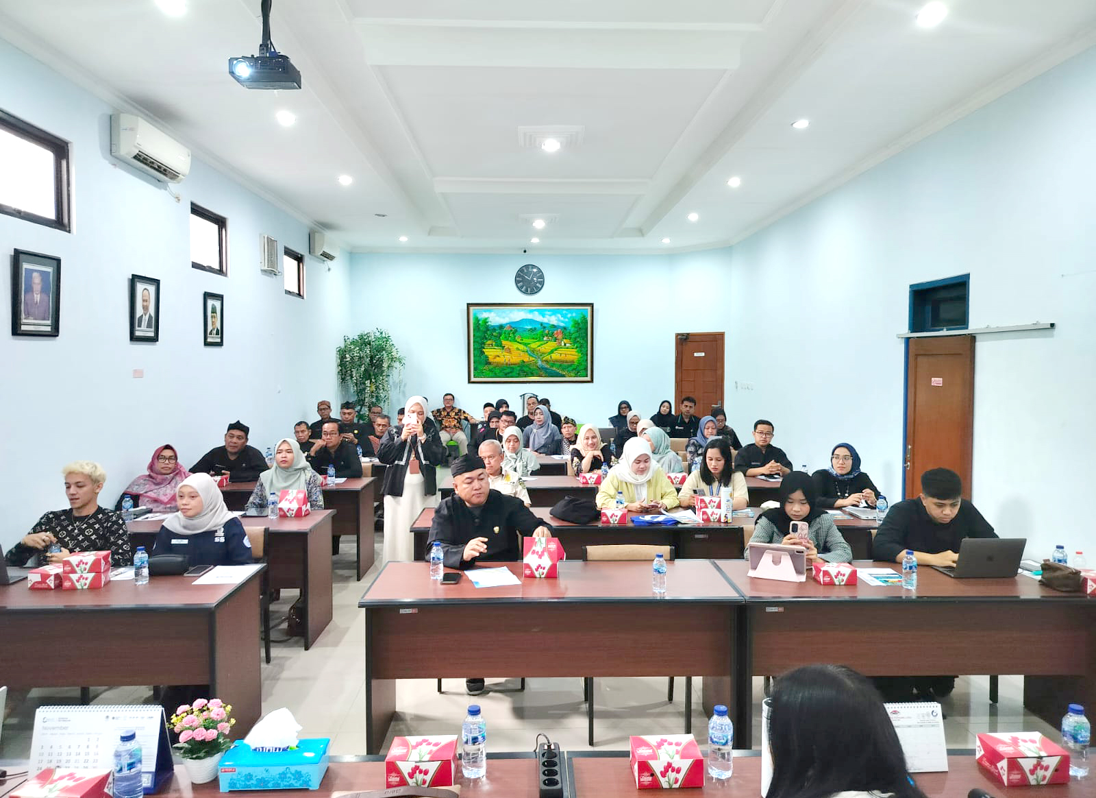 Sosialisasi Program Pendidikan dengan 32 Dinas Kabupaten Bogor bersama Wakil Rektor 1 dan 3 Universitas Satya Negara Indonesia (USNI ) dan Direktur Institut STIAMI Depok.